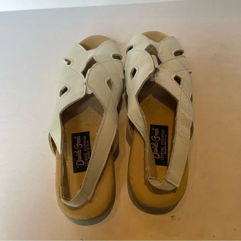 Daniel Green Women's Open Toed Sandals Cream Size 10
